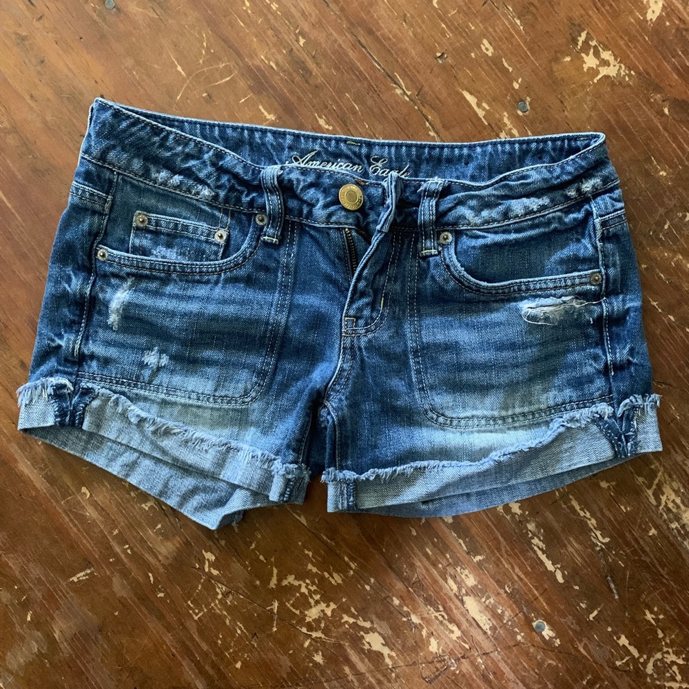 American Eagle | Distressed Shorts | Size 4